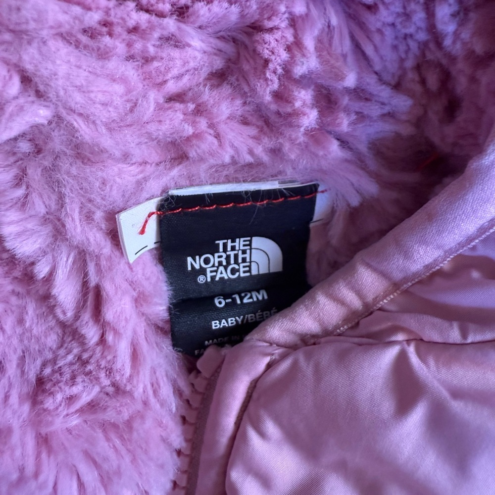 The North Face Pink Puffer Jacket for Kids - Picture 4 of 9